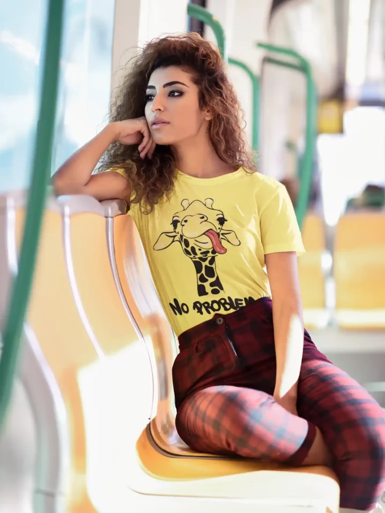 Camiseta "No Problem" con Diseño de Jirafa