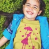 Camiseta Infantil con Estampado Niña y Paraguas