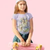 Camiseta artístico de robot y mariposas