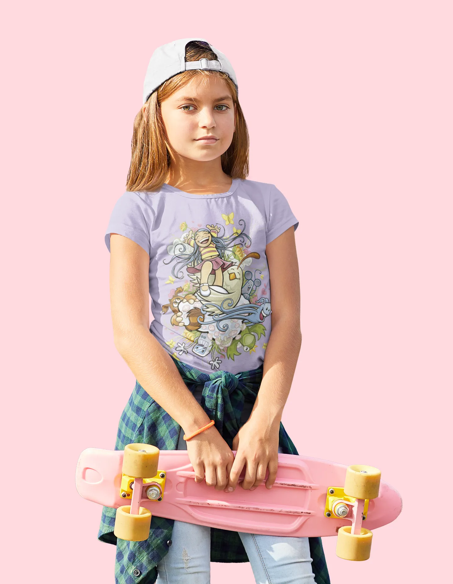 Camiseta artístico de robot y mariposas