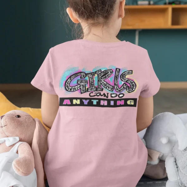 Camiseta 'Girls Can Do Anything' con mensaje