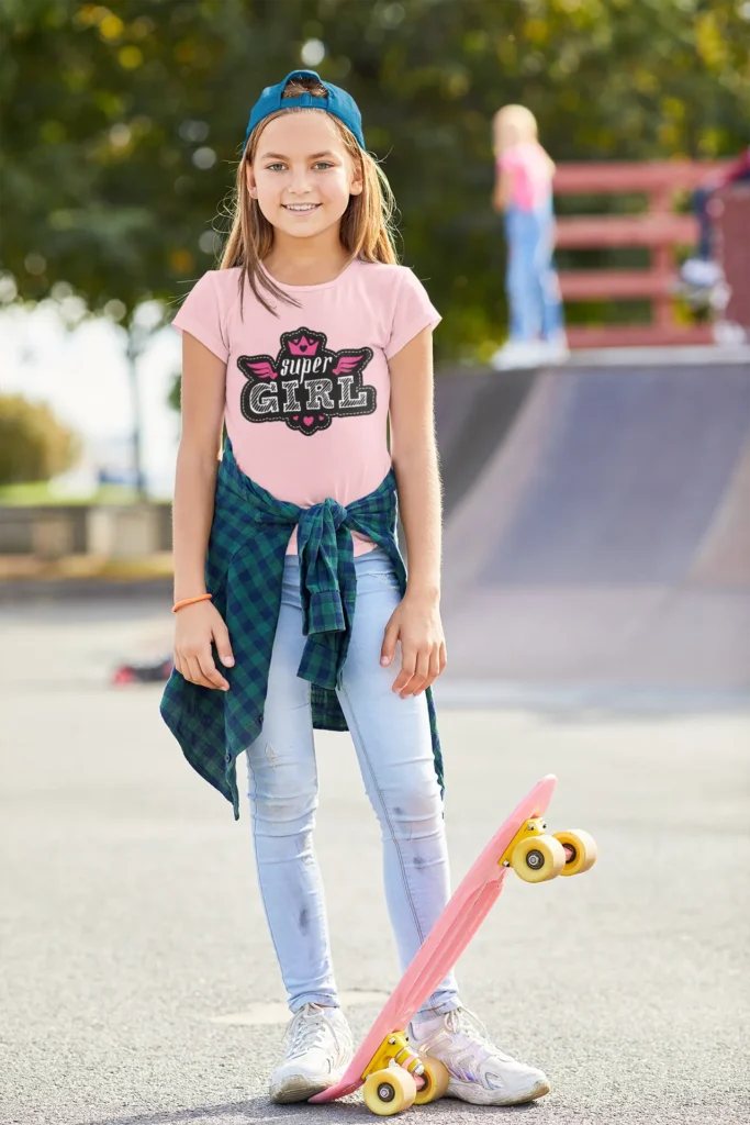 Camiseta 'Super Girl' con parche y corona