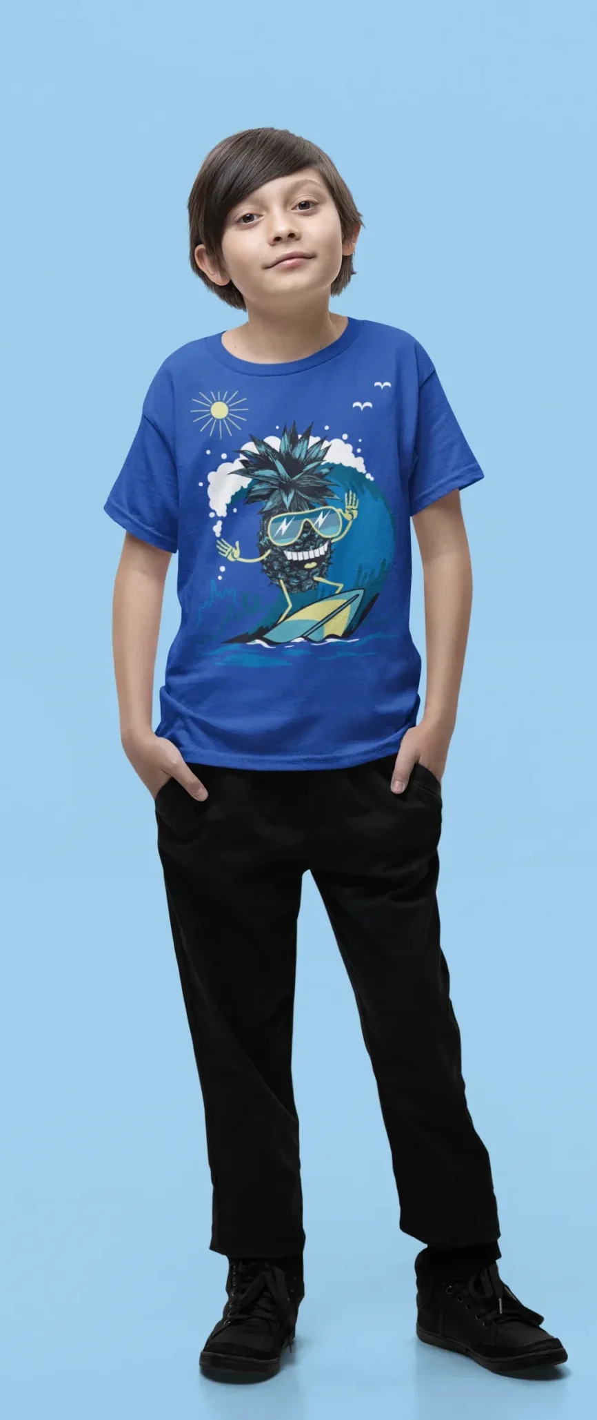 Camiseta de Piña Surfero con Estilo Verano