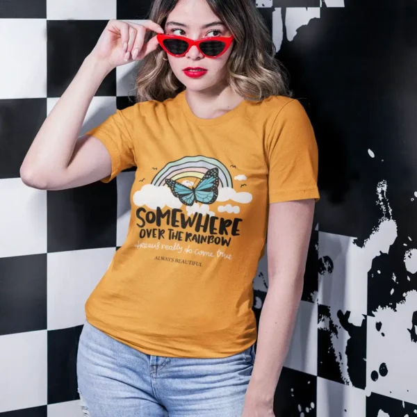 Camiseta “Somewhere Over the Rainbow” Mariposa