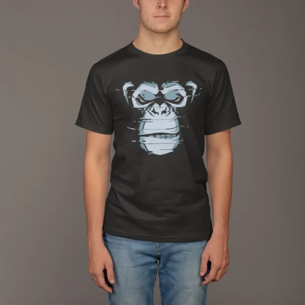 Camiseta Mono Glitch - Diseño Digital Moderno