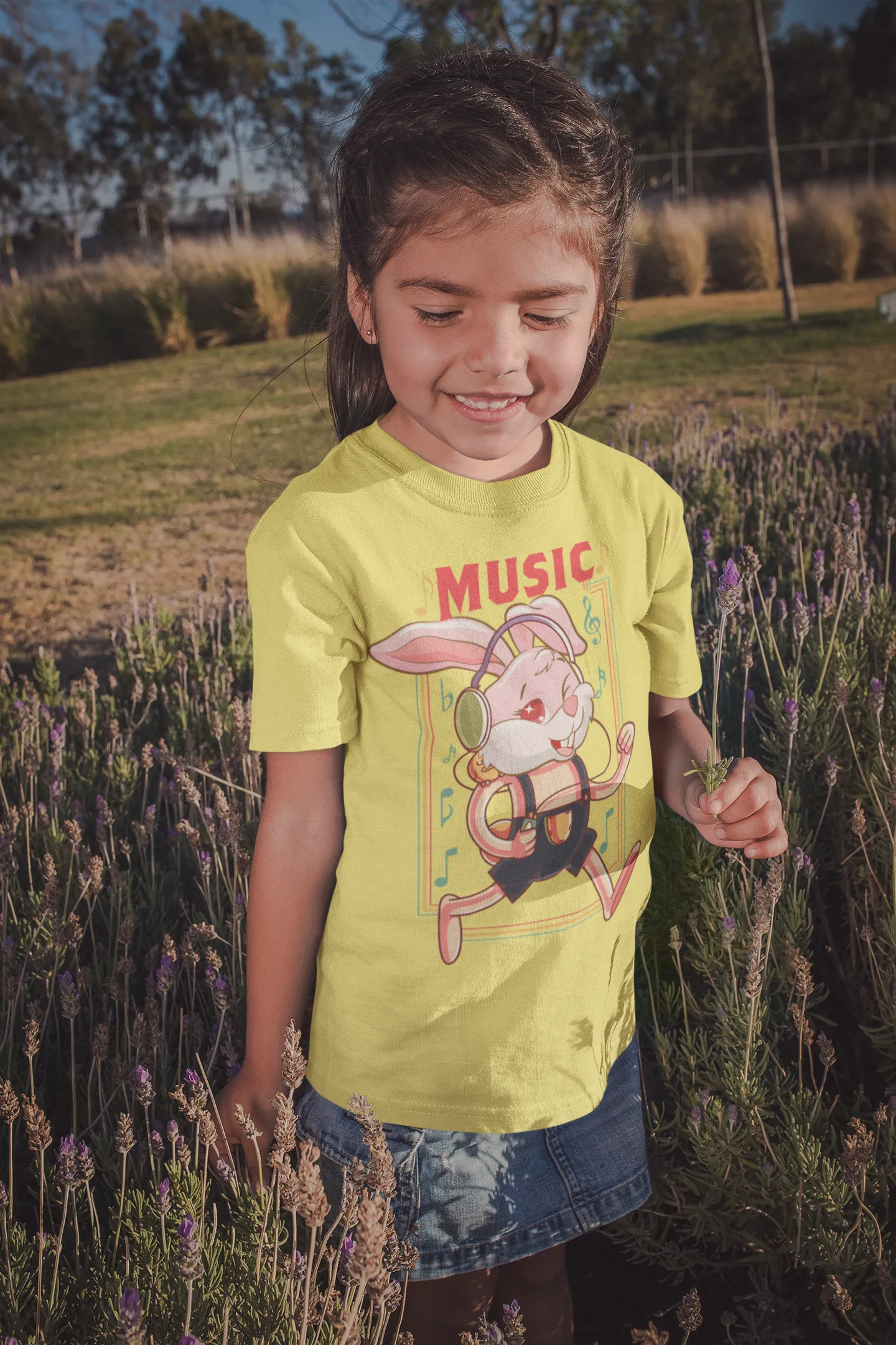 Camiseta 'Music Bunny' conejo y audífonos