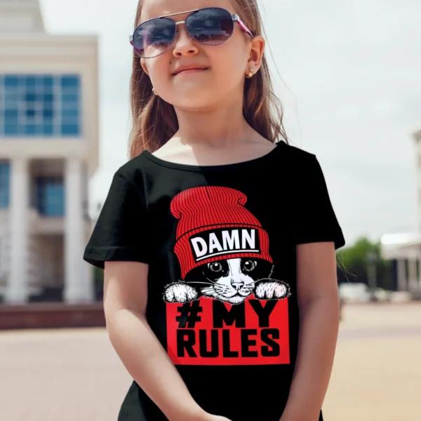 Camiseta 'My Rules' con gato y gorro beanie