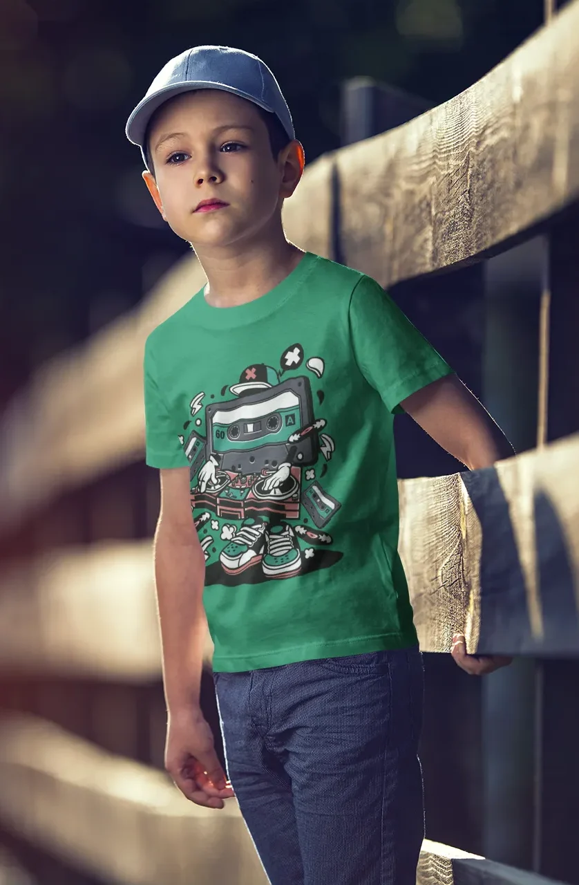 Camiseta Robot Música Retro Casete