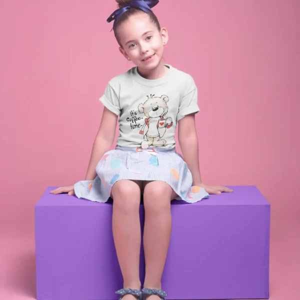 Camiseta con Oso Tomando Café para Niñas