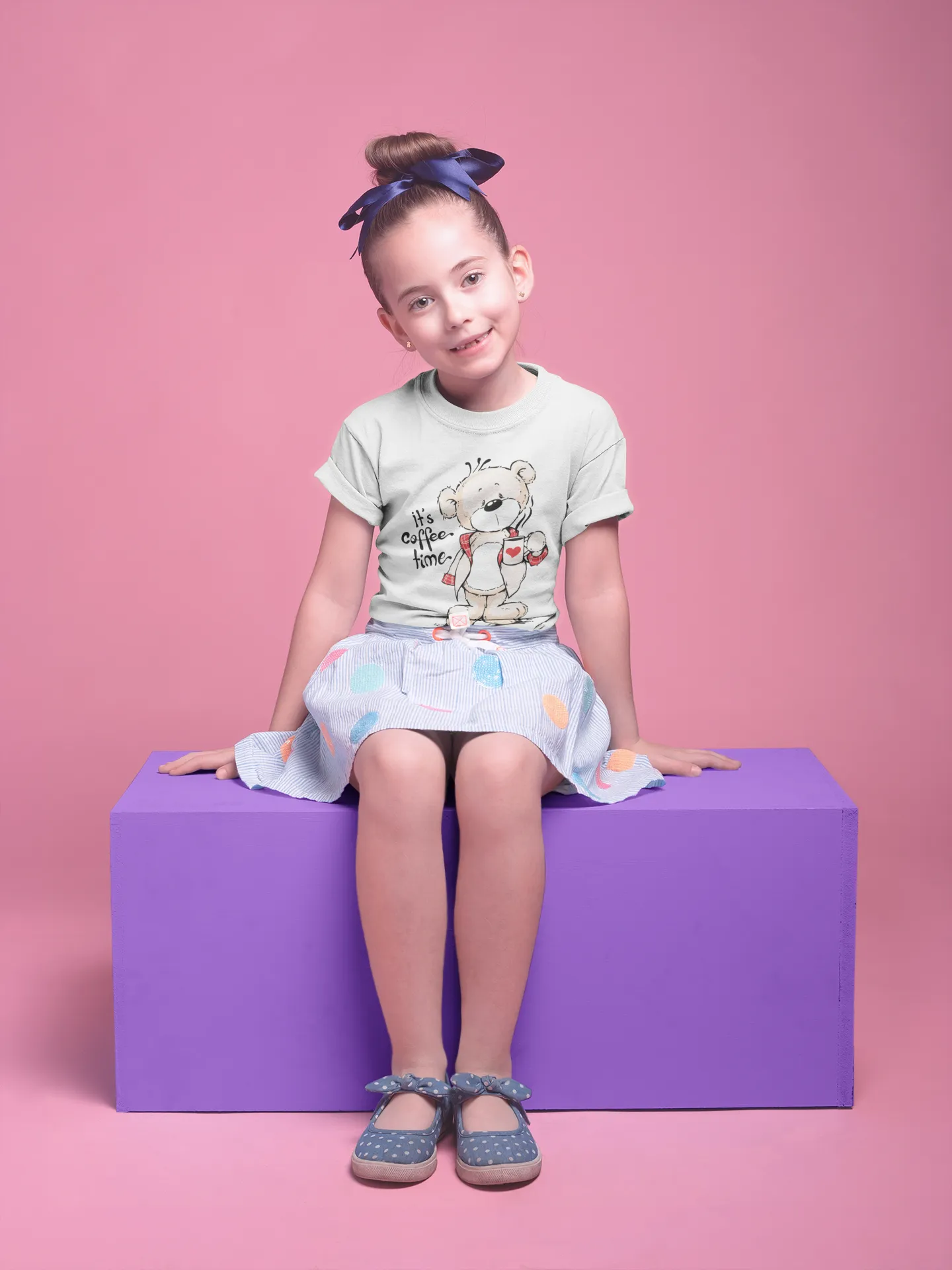 Camiseta con Oso Tomando Café para Niñas