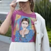 Camiseta con Retrato Tropical - Estilo Femenino