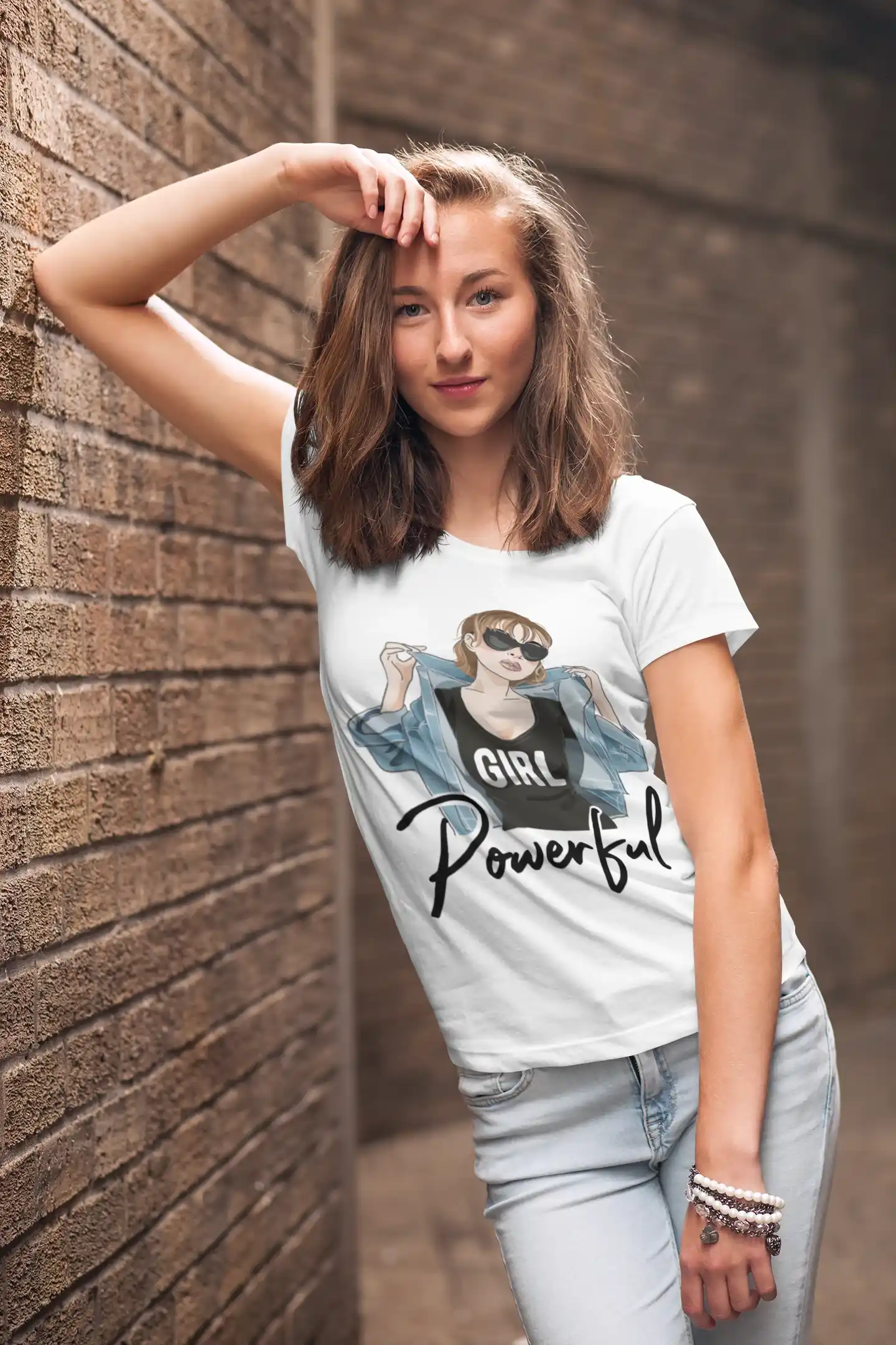Camiseta 'Powerful Girl' Estilo Empoderamiento