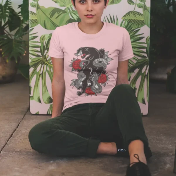 Camiseta 'Pantera y Serpiente' Estilo Tatuaje