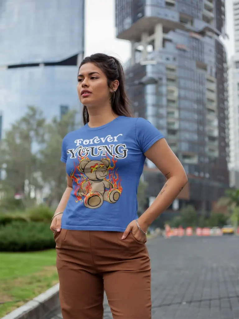 Camiseta "Forever Young" Osito en Llamas