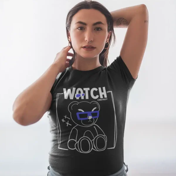 Camiseta Estilo Urbano "Watch" Osito con Gafas