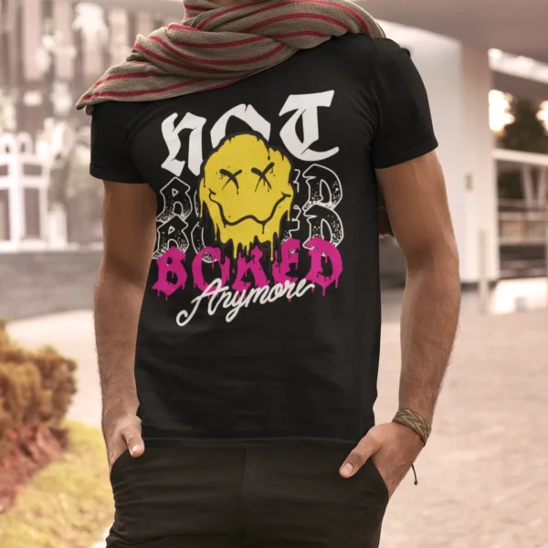 Camiseta "Not Bored Anymore" - Grafitis