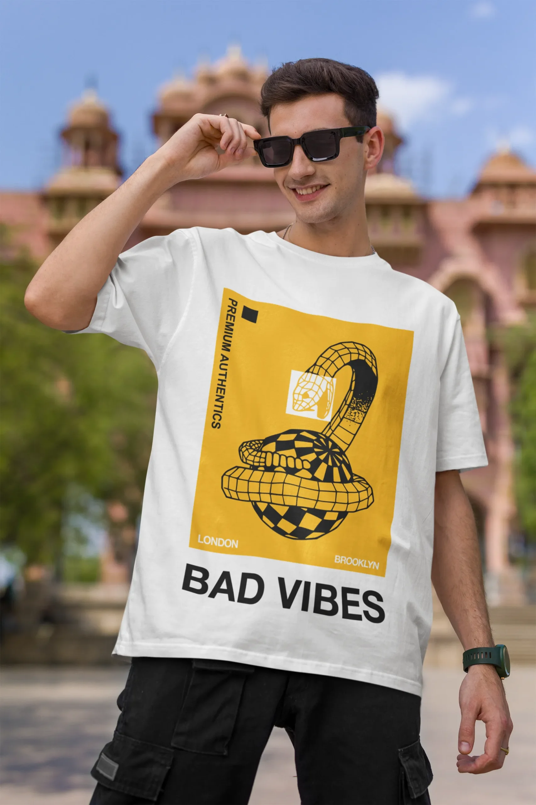 Oversize Serpiente Bad Vibes Estilo Brooklyn