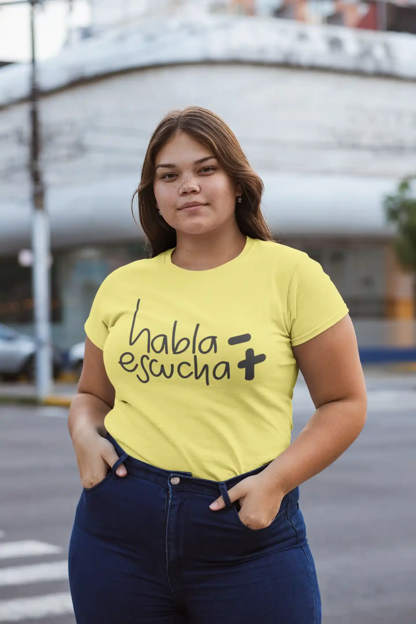 Camiseta "Habla Menos, Escucha Más": Mensaje