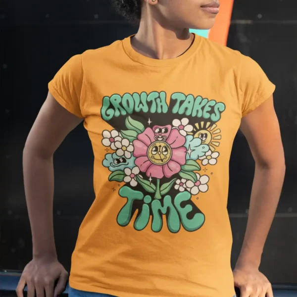 Camiseta de "Growth Takes Time" con Flor Retro