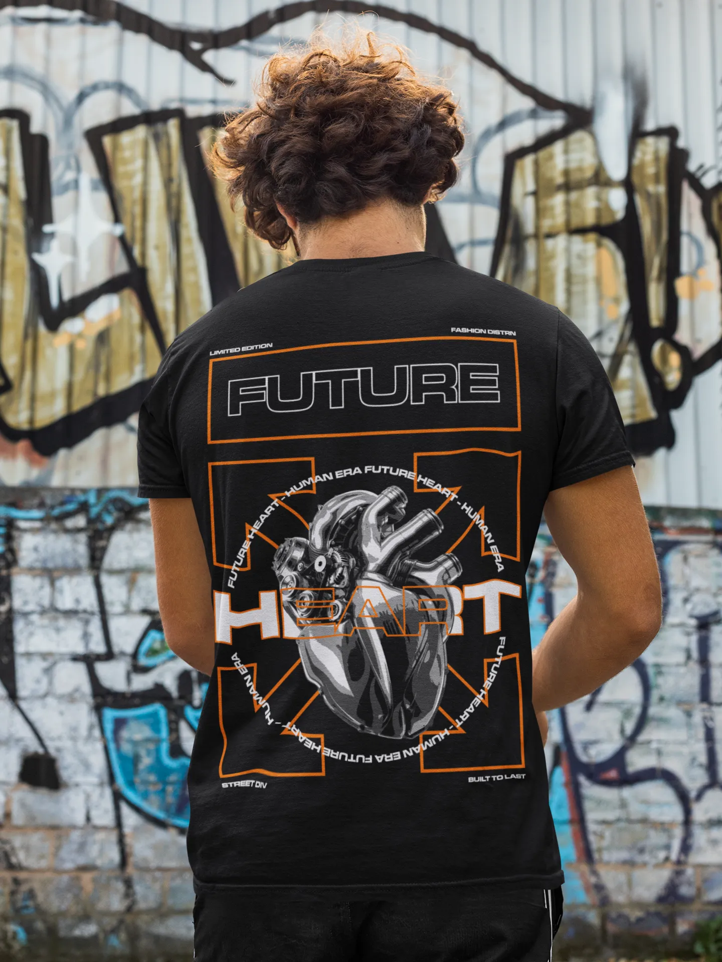 Camiseta del Futuro con Corazón Cibernético